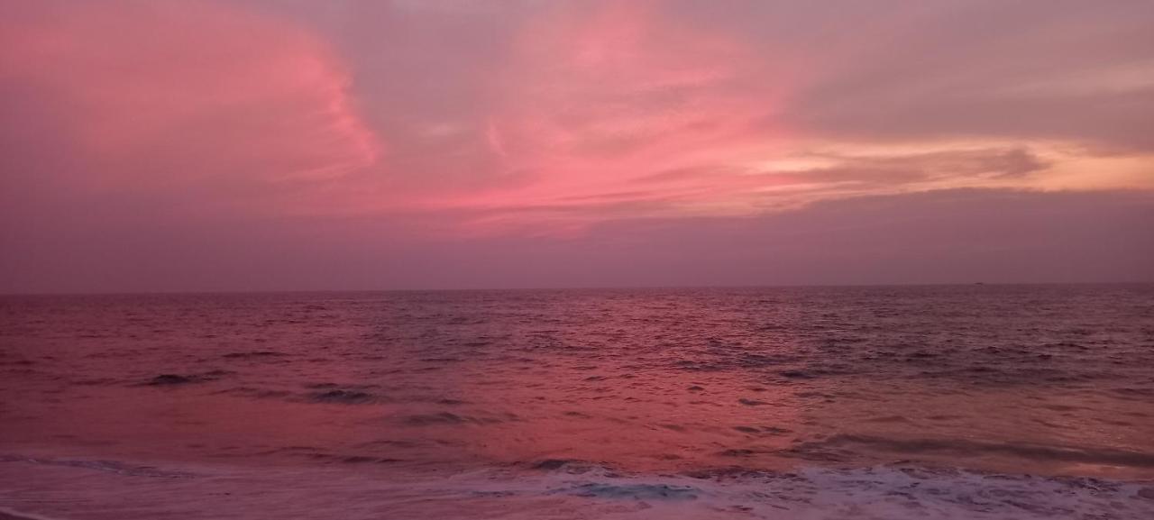 Beachcampers Only For Foreign Traveler'S Alappuzha ภายนอก รูปภาพ