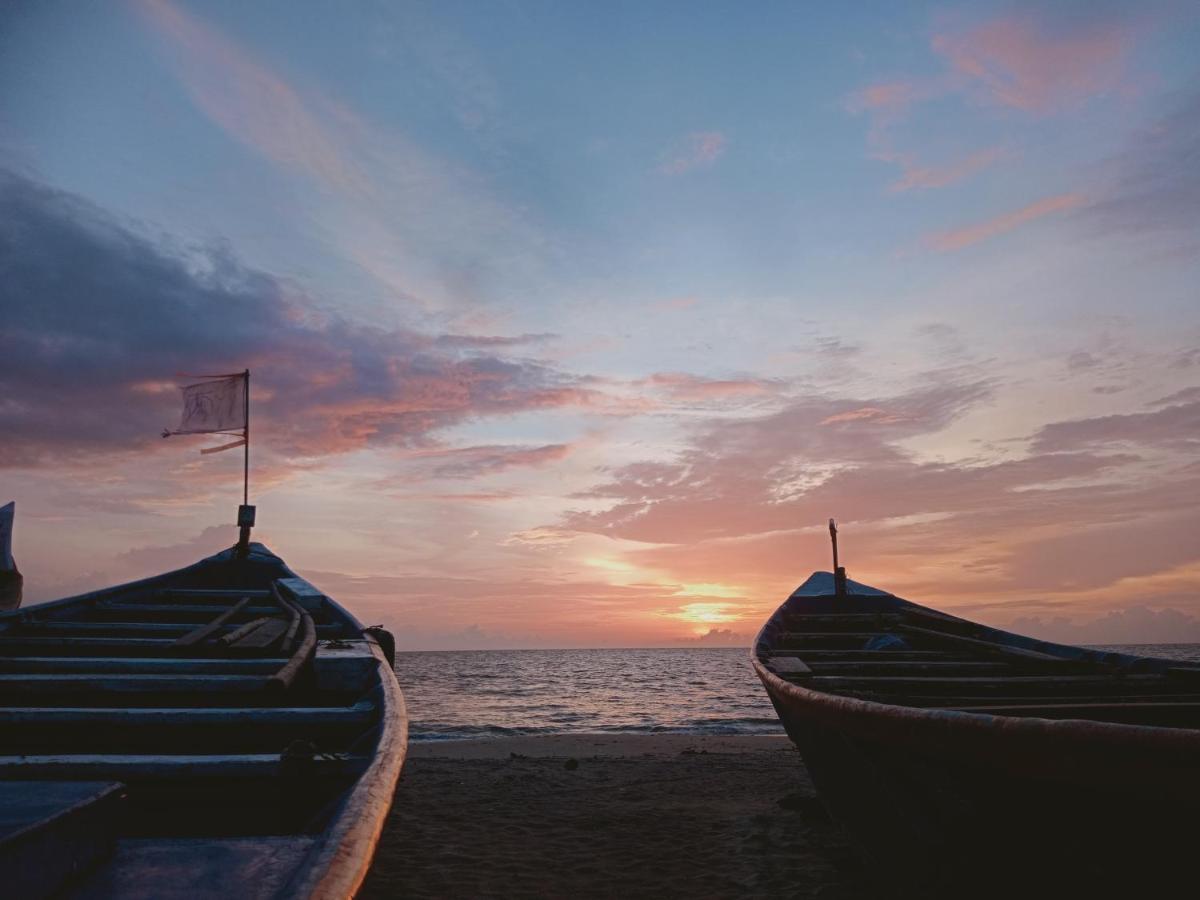 Beachcampers Only For Foreign Traveler'S Alappuzha ภายนอก รูปภาพ